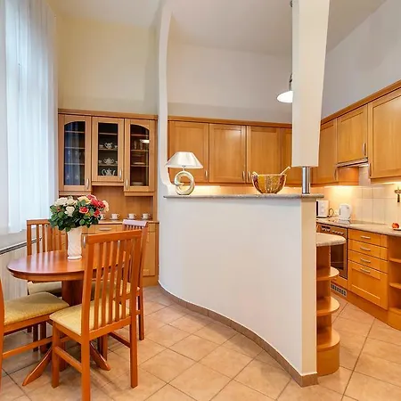 Apartment Sweet Dreams At Chain Bridge Budapest