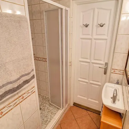 Sweet Dreams At Chain Bridge Apartment Budapest