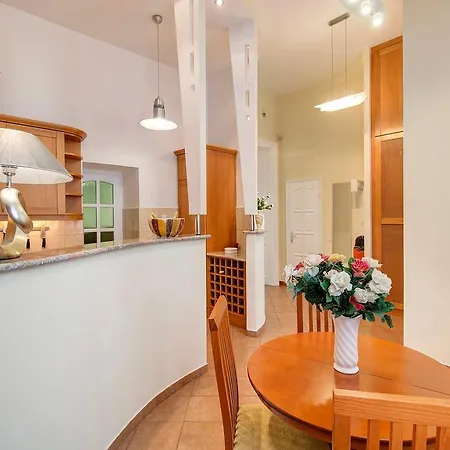 Apartment Sweet Dreams At Chain Bridge Budapest